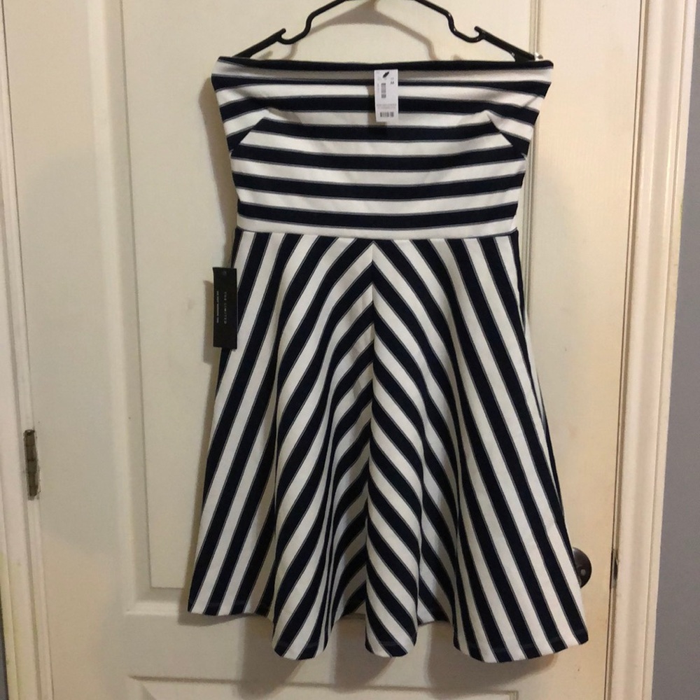 strapless white and navy blue dress size M